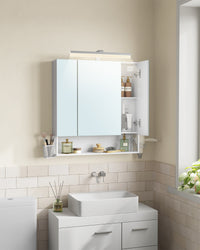 Spiegelkast met Stopcontacten, Föhnhouder en 3 Deuren, 16,5 x 70 x 75 cm