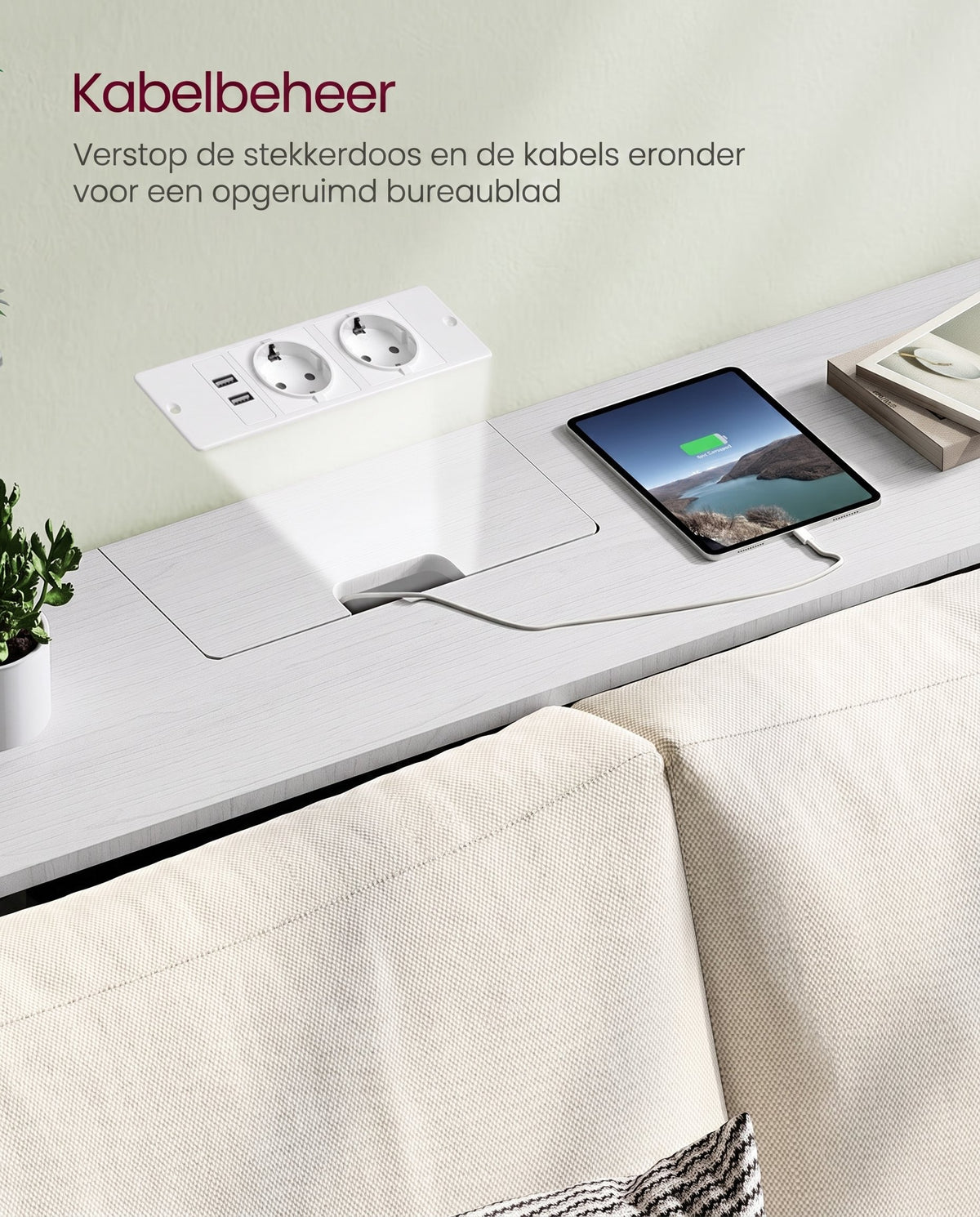Smalle Consoletafel met Stopcontact, 2 USB-poorten en 2 Vakken, 120 cm