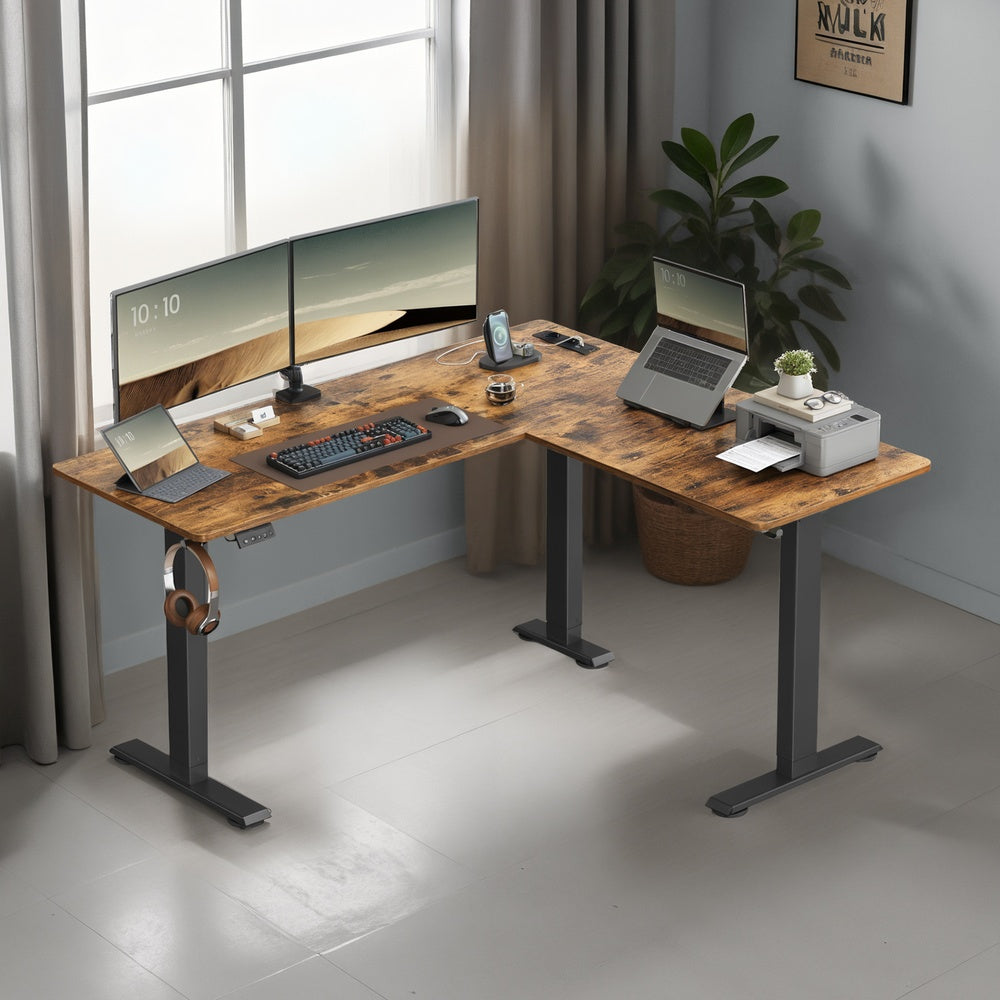 Elektrisch Zit-Sta Hoekbureau met Stopcontacten en Wielen, 160 x 140 cm