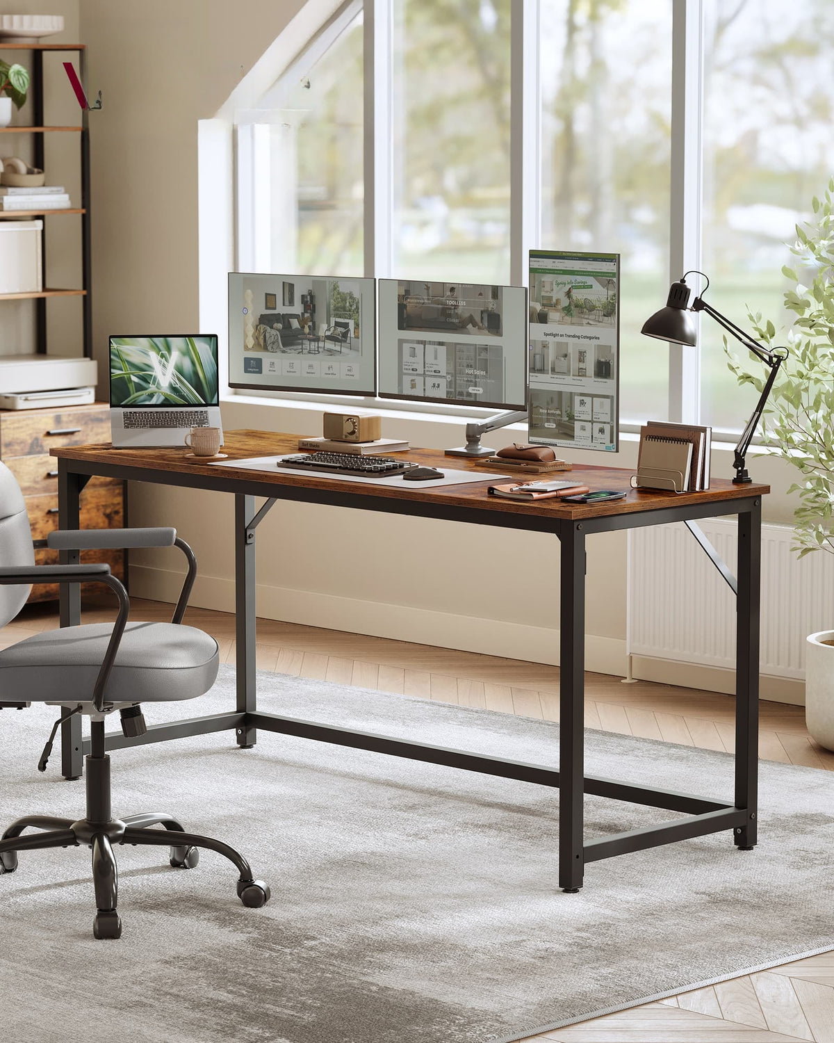 Bureau met Stalen Frame en Industrieel Design