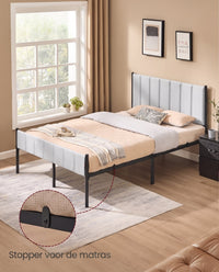 Metalen Bedframe met Zacht Gestoffeerd Hoofdbord, Duifgrijs