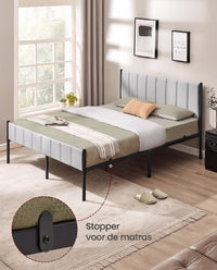 Metalen Bedframe met Zacht Gestoffeerd Hoofdbord, Duifgrijs