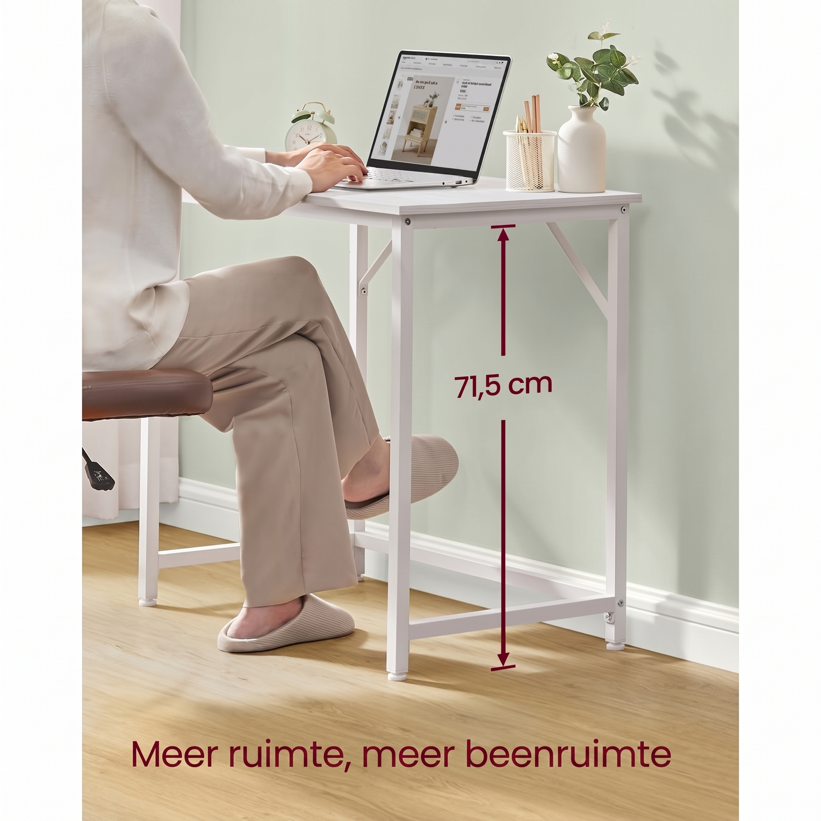 Compact Bureau met Metalen Frame en Verstelbare Voeten – productweergave 3 | De Groot Living