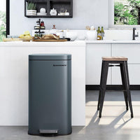 Keukenafvalbak 30 Liter Met Pedaal en Geruisloos Sluitend Deksel – productweergave 21 | De Groot Living