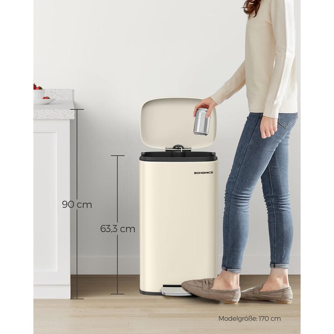 Keukenafvalbak 30 Liter Met Pedaal en Geruisloos Sluitend Deksel – productweergave 40 | De Groot Living