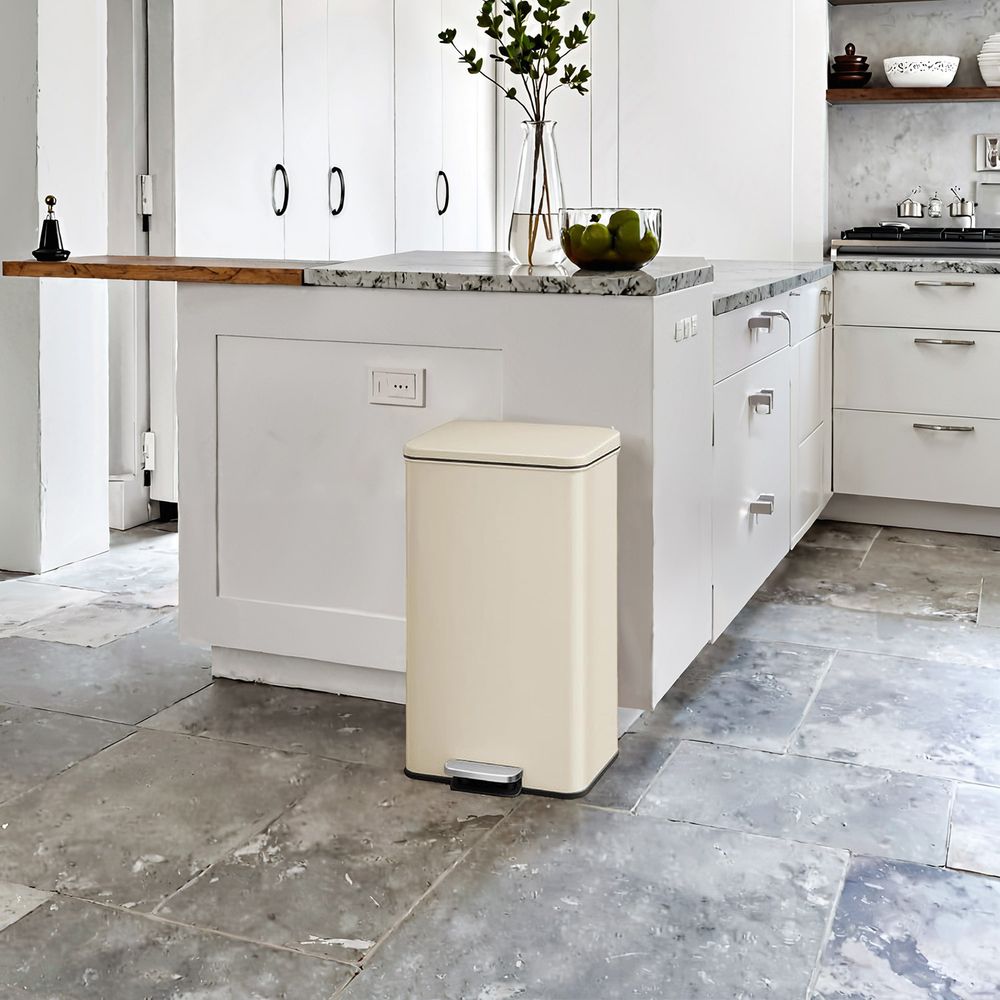 Keukenafvalbak Van Staal met Soft-Close Deksel en 40 Liter Inhoud – productweergave 11 | De Groot Living