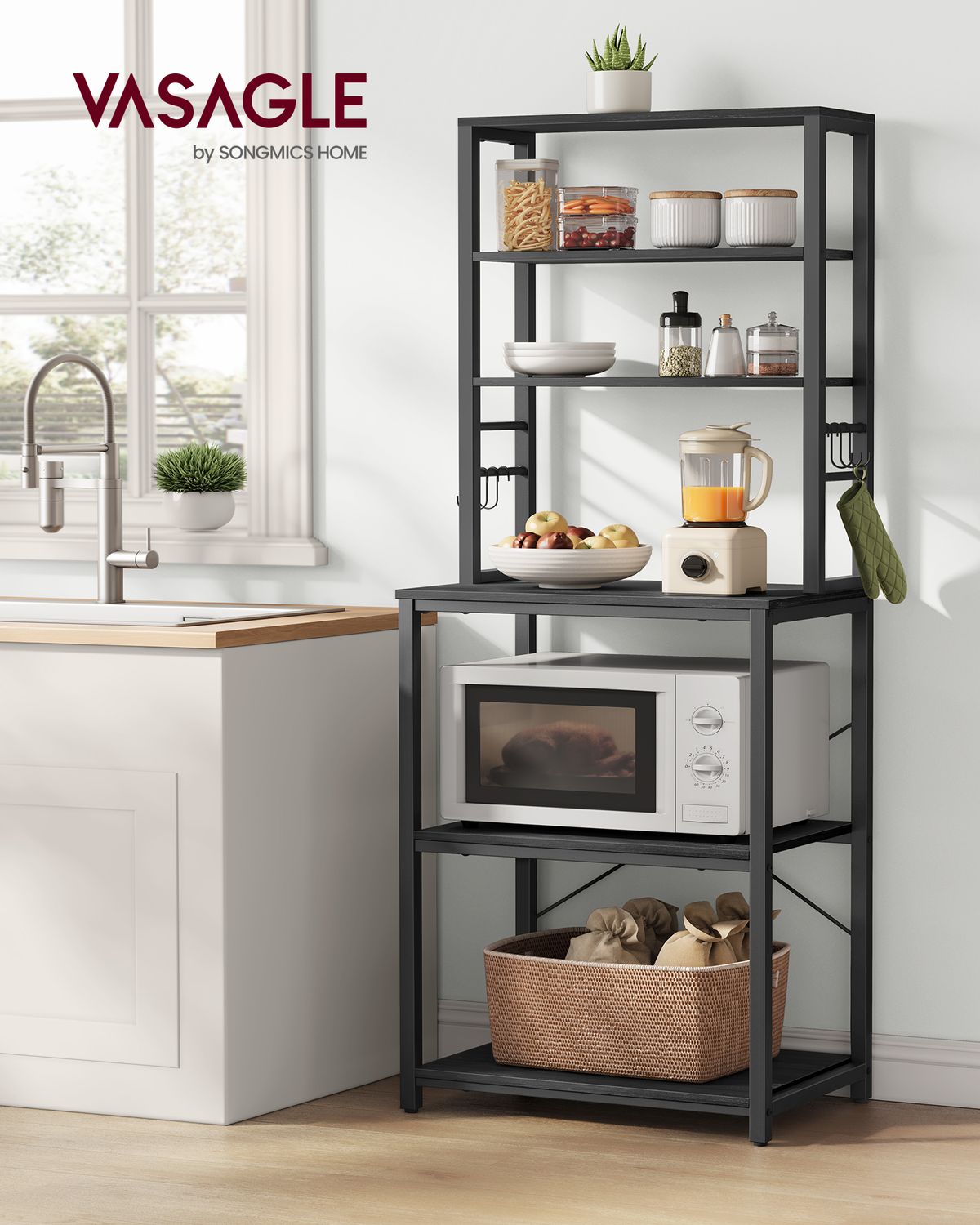 Metalen Keukenrek met Legplanken en 6 Haken in Industrieel Design – productweergave 6 | De Groot Living